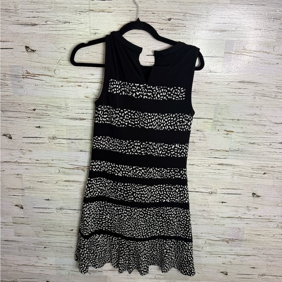 Michael Kors Black and White Sleeveless Dress ruffle size xs - Picture 7 of 8